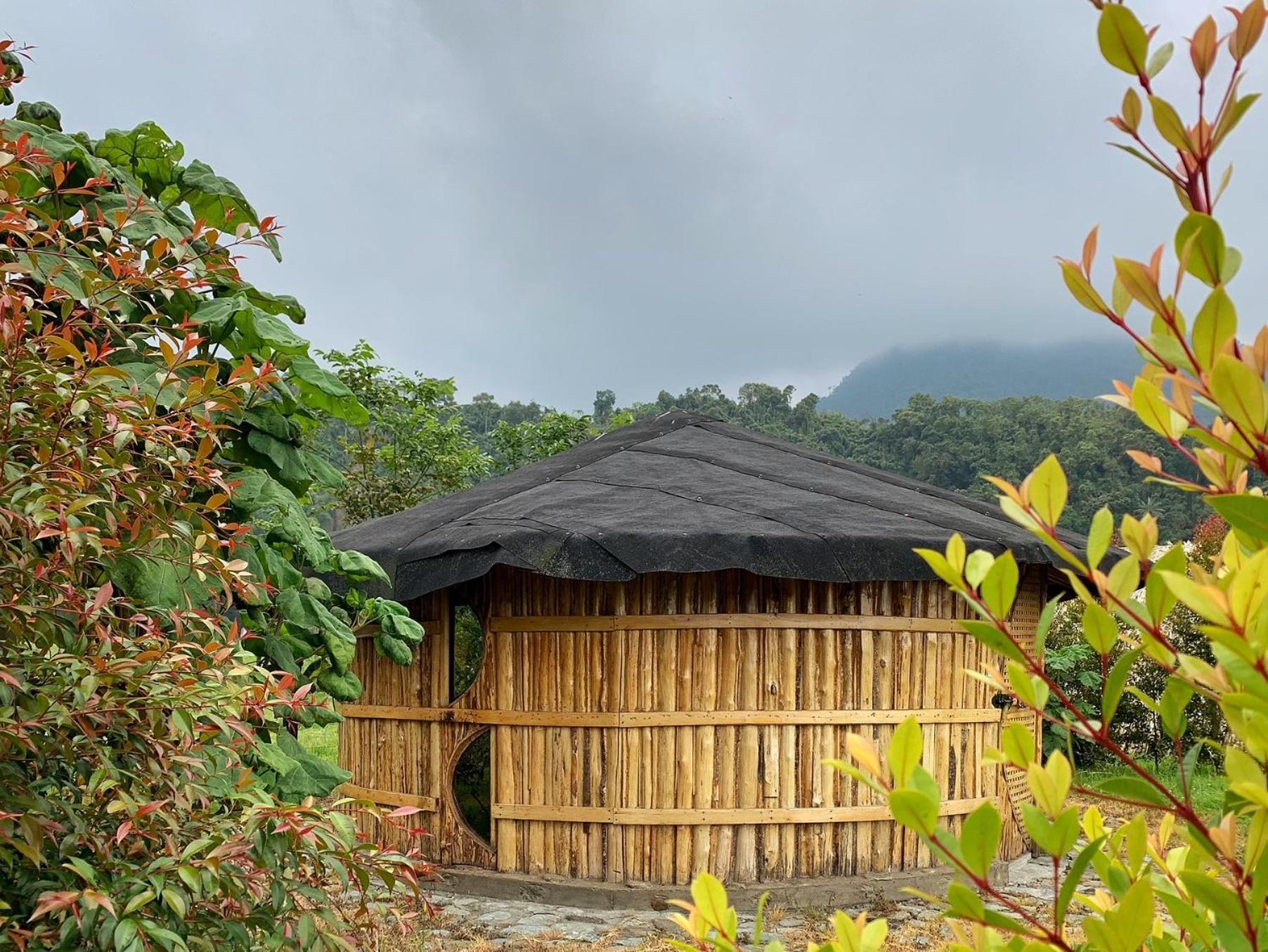 Hostal La Laguna Villamaría Екстериор снимка