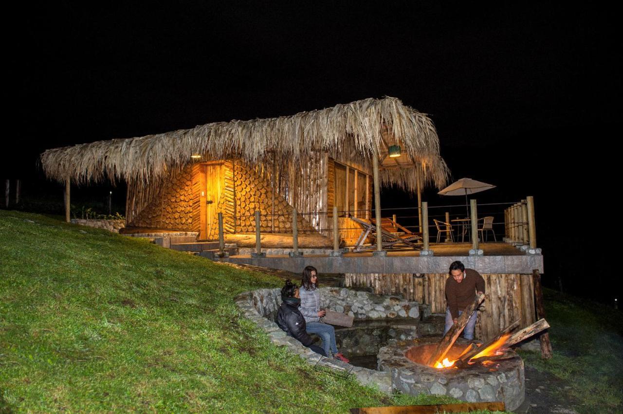 Hostal La Laguna Villamaría Екстериор снимка